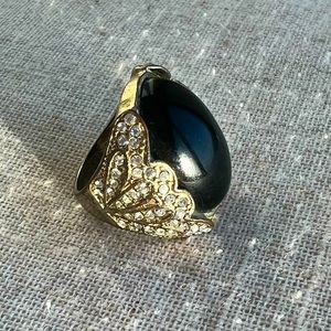 Vintage Onyx Gold Crystal Ring size 7